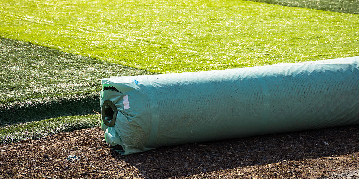 artificial-grass-carpet-roll-outdoor