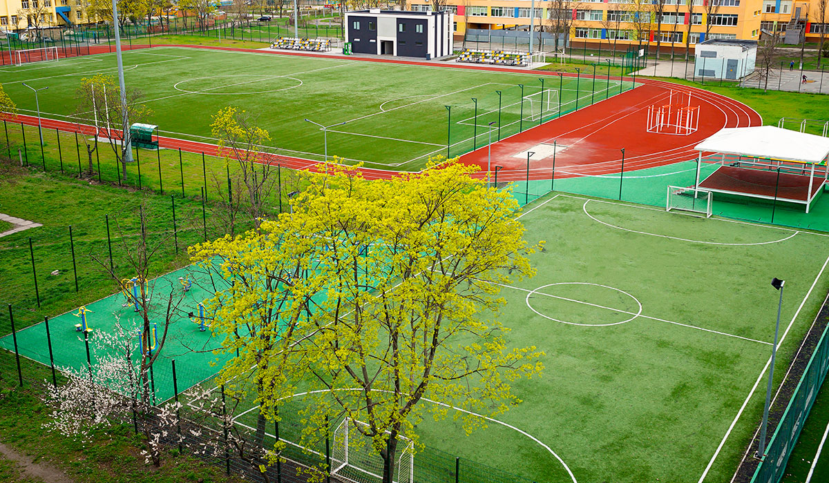 synthetic-turf-hybrid-turf-and-natural-grass