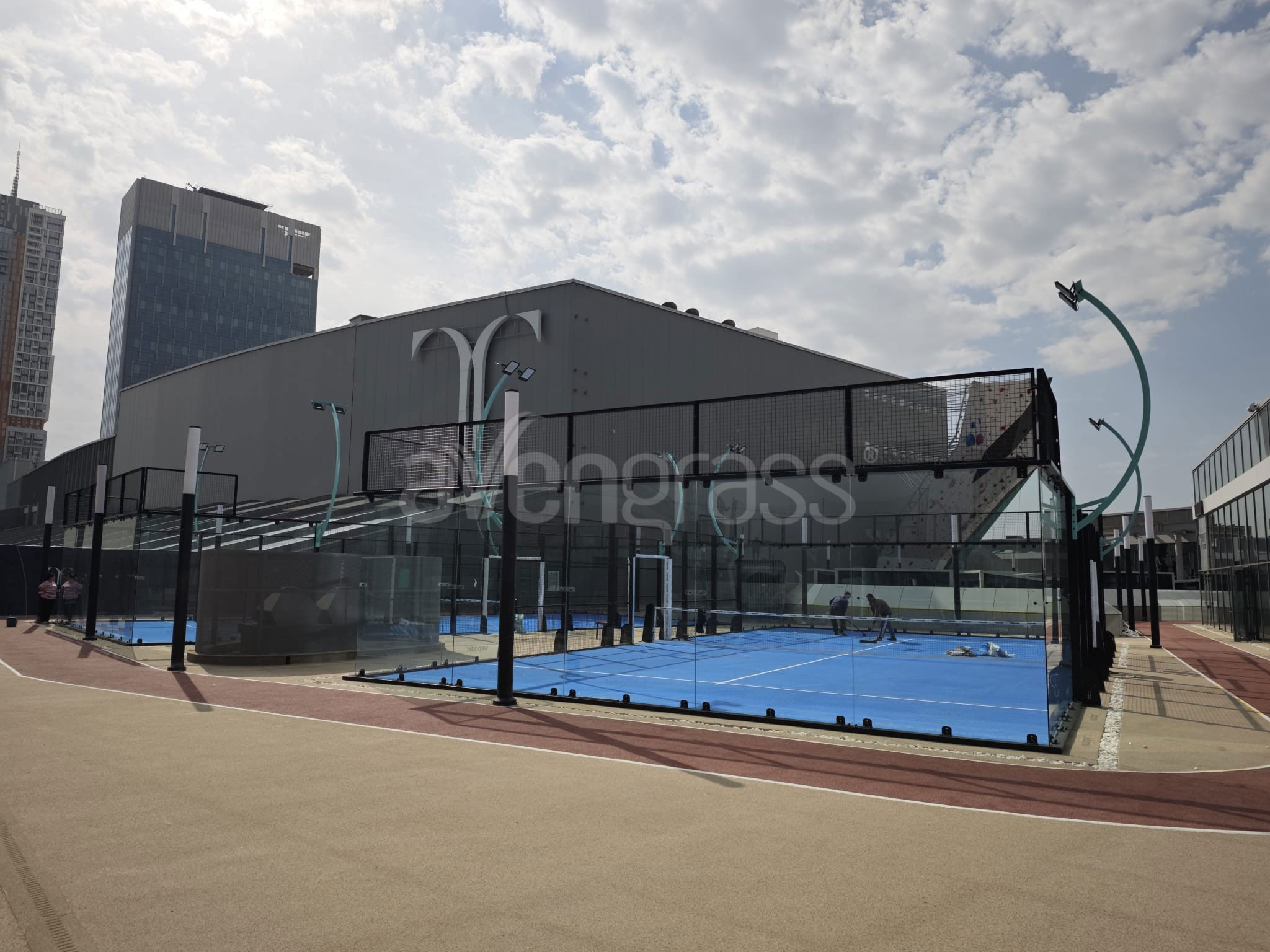 Panoramic 360° Padel Courts